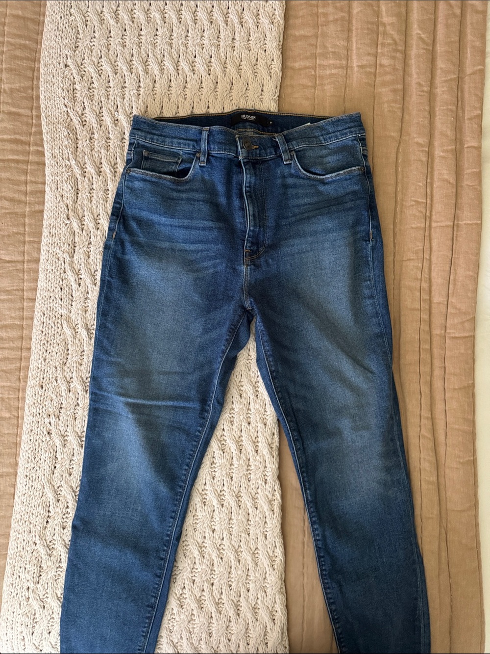 Hudson Jeans Women’s Skinny Jeans in Medium Blue Wash